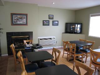 Grand Forks Inn